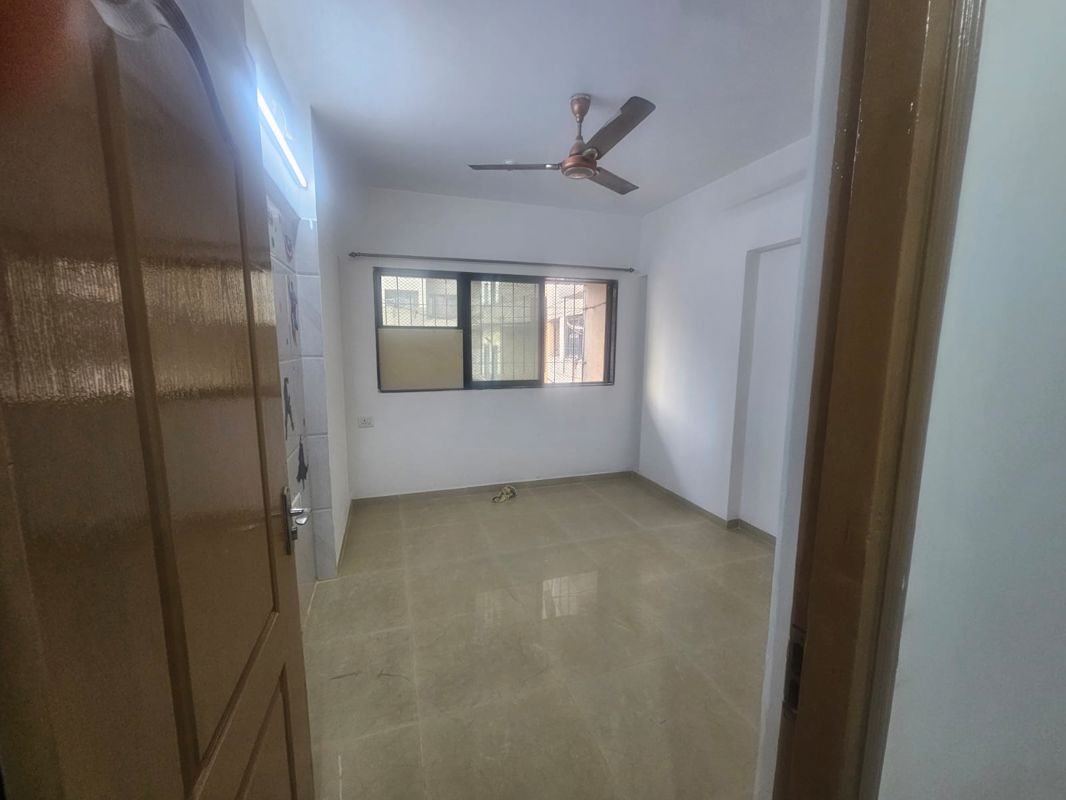 2 BHK + Extra Room Apartment For Sale in RNA NG Royal Park