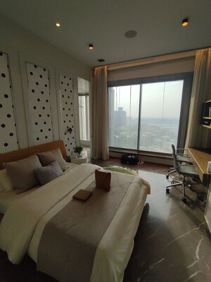 Team Area in 6 BHK Apartment at Hubtown 25 South, Prabhadevi – for Sale