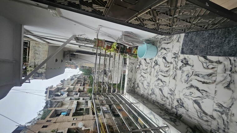 Balcony, dilshad colony 2 Bedroom 750 Sq.Ft. Apartment In Dilshad Colony Delhi 10288477