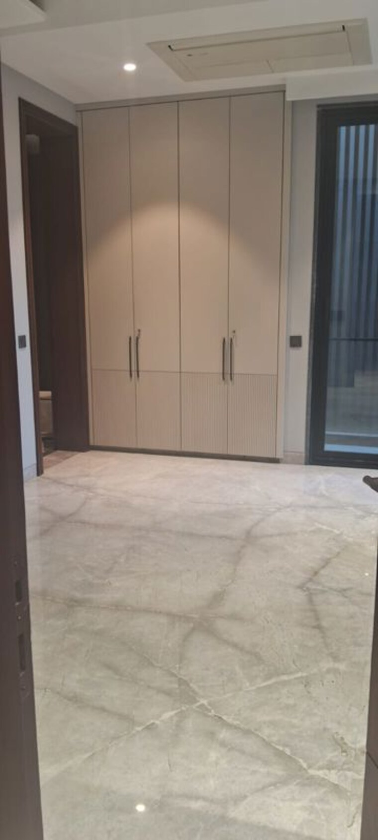 Room, basant lok 5 Bedroom 400 Sq.Yd. Builder Floor In Basant Lok Delhi 10288493