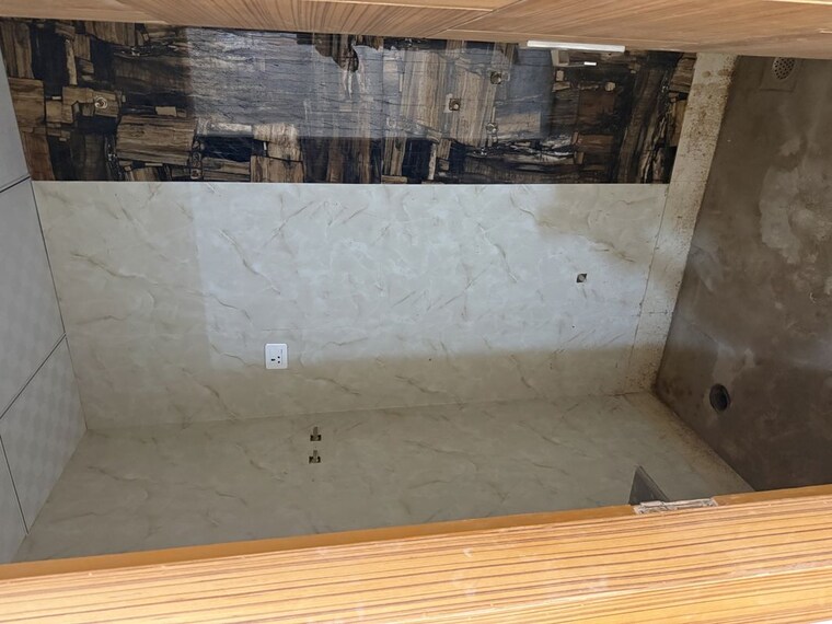 Bathroom, anant-dham-society 2 Bedroom 1400 Sq.Ft. Builder Floor In Sector 49 Noida 10231390