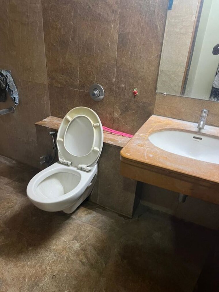 Bathroom, pebbles-i 3 Bedroom 1500 Sq.Ft. Apartment In Bavdhan Pune 10288567