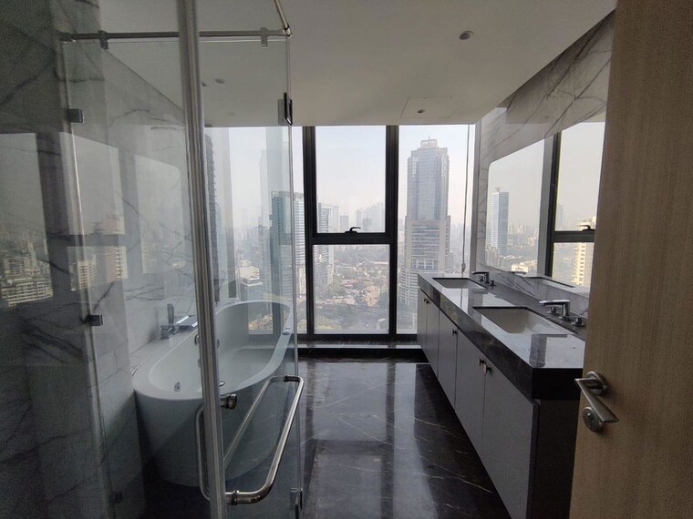 Attached Bathroom, rustomjee-crown 5 Bedroom 3080 Sq.Ft. Apartment In Prabhadevi Mumbai 10288670