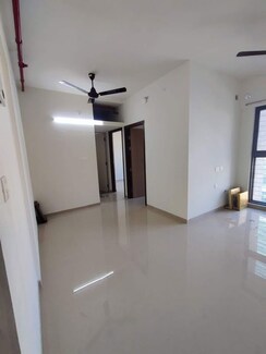 1 BHK + Extra Room Apartment For Rent in Lodha Vista