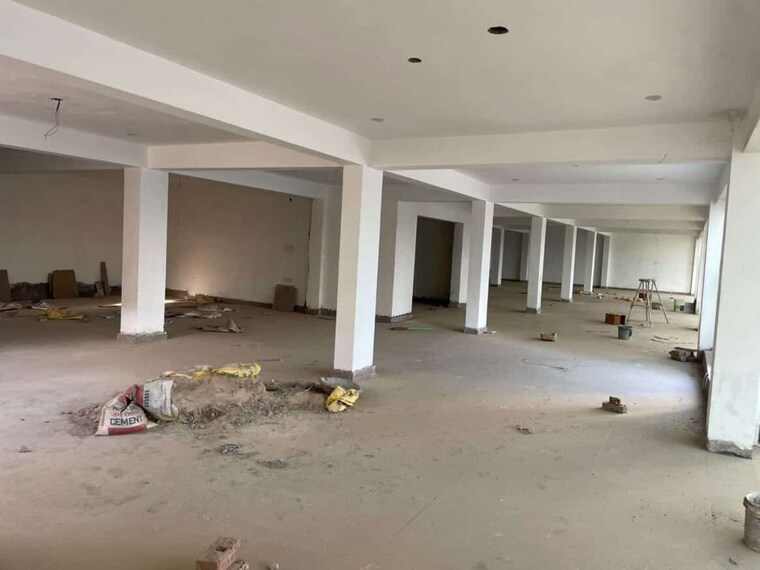  Parking, aipl-business-club Commercial Office Space 5000 Sq.Ft. In Sector 62 Gurgaon 10288767