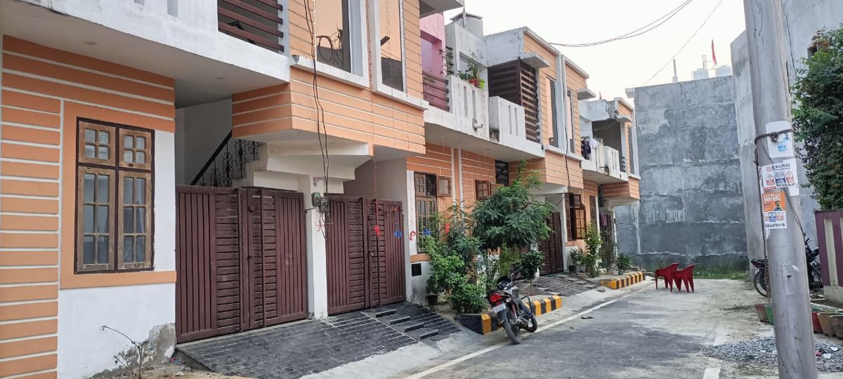 1 BHK Independent House For Sale in Wazirganj