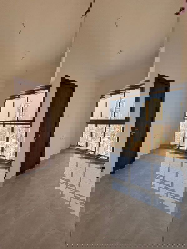 5 BHK 1450 Sq.Ft. Apartment in Chandak 34 Park Estate