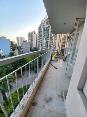 Balcony in 2.5 BHK Apartment at Corona Optus, Sector 37c – for Rent