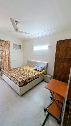 Bedroom in 3 BHK Apartment at Sector 52 – for Rent