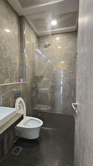 Bathroom in 3 BHK Apartment at Prestige Jasdan Classic, Mahalaxmi – for Rent