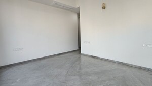 Room in 3 BHK Apartment at Prestige Jasdan Classic, Mahalaxmi – for Rent