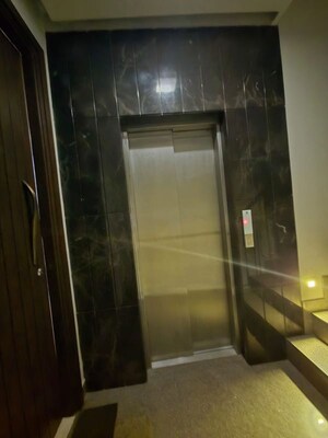 Furnished Amenities in 3 BHK Builder Floor at Greater Kailash ii – for Rent