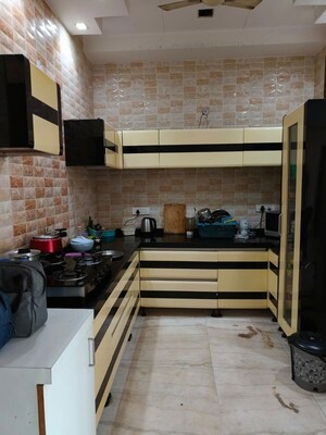 Kitchen in 3 BHK Builder Floor at Ansal Plaza Gurgaon, Palam Vihar – for Rent