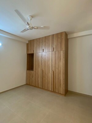 Room in 3 BHK Apartment at Bhartiya Nikoo Homes Phase 2, Thanisandra Main Road – for Rent