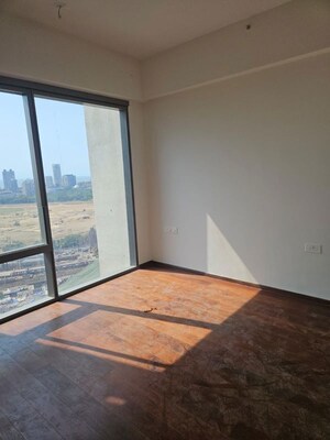 Room in 3 BHK Apartment at Piramal Mahalaxmi, Mahalaxmi – for Rent