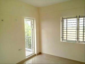 Room in 3 BHK Apartment at Rayasandra – for Rent