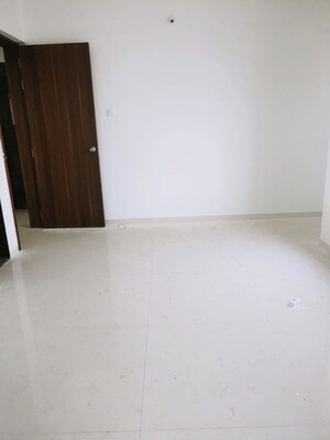 Room in 3 BHK Apartment at Suyog Padmavati Hills, Bavdhan – for Rent