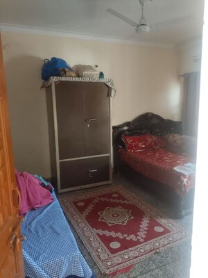 Furnished Amenities in 3 BHK Builder Floor at Sector 14 – for Rent