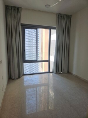 Room in 4 BHK Apartment at Piramal Mahalaxmi, Mahalaxmi – for Rent