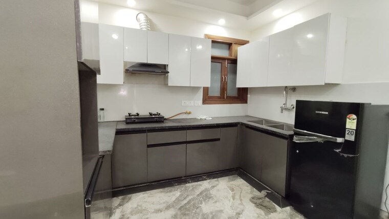 Kitchen, saket 3 Bedroom 150 Sq.Ft. Apartment In Saket Delhi 10289414