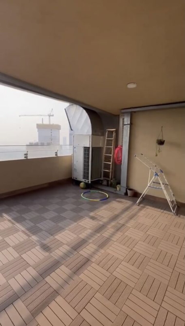  Parking, lokhandwala-minerva-mahalaxmi 3 Bedroom 1900 Sq.Ft. Apartment In Mahalaxmi Mumbai 10289398