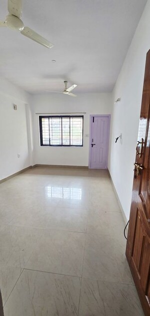 Room in 1 BHK Apartment at Mahadevpura – for Rent
