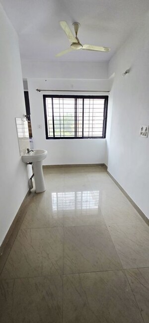 Room in 1 BHK Apartment at Mahadevpura – for Rent