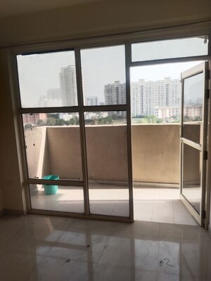 Room in 2 BHK Apartment at Pyramid Urban Homes 2, Sector 86 – for Sale
