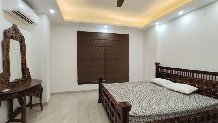 Master Bedroom, saket 4 Bedroom 200 Sq.Ft. Builder Floor In Saket Delhi 10289667