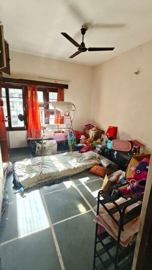 Bedroom in 3 BHK Villa at Sector 7 – for Rent