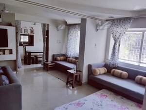 Living Room in 4 BHK Apartment at Ujwal Nagar – for Rent