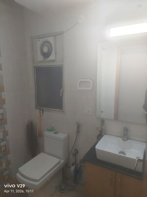 Bathroom in 3 BHK Apartment at DLF The Wellington Estate, Dlf Phase V – for Sale
