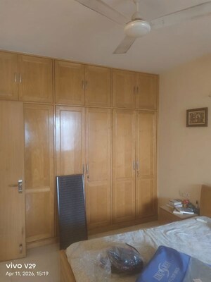 Room in 3 BHK Apartment at DLF The Wellington Estate, Dlf Phase V – for Sale