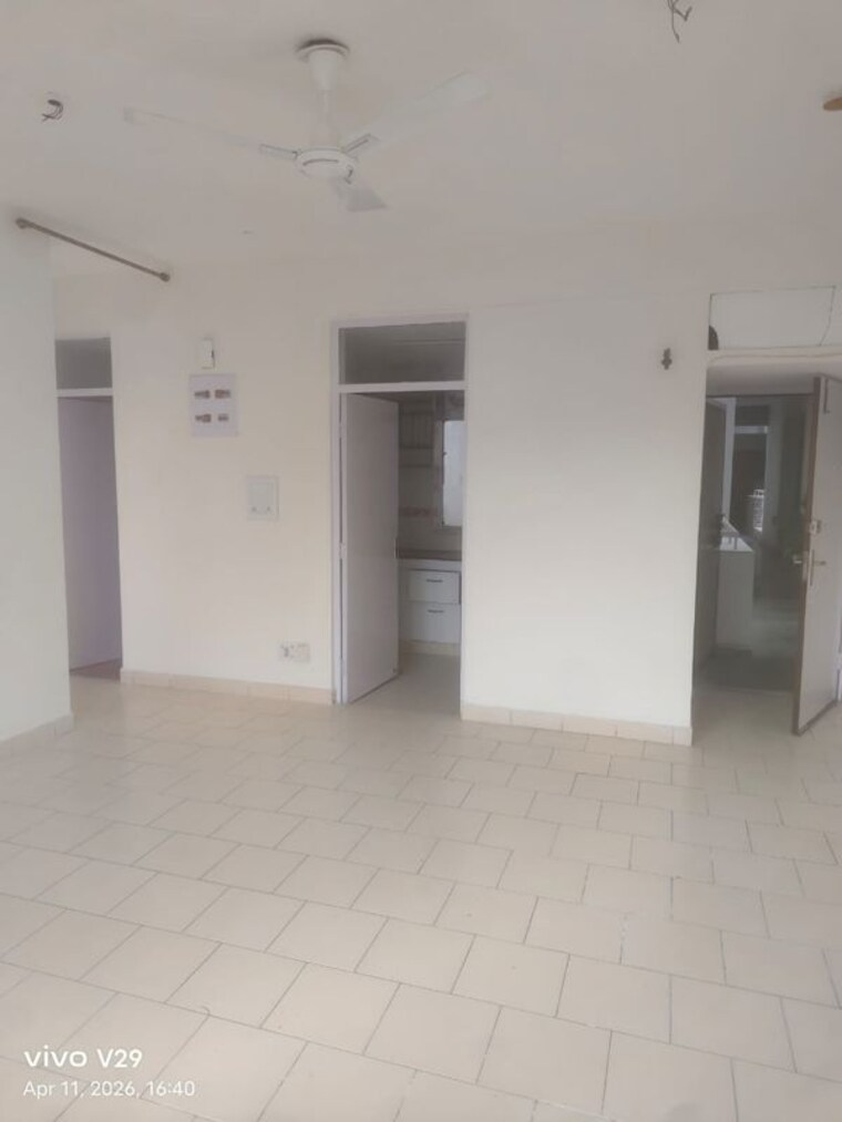 Room, maple-heights 2 Bedroom 1000 Sq.Ft. Apartment In Sector 43 Gurgaon 10289807