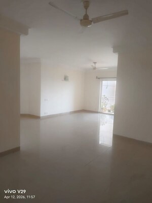 Room in 3 BHK Apartment at BPTP Freedom Park Life, Sector 57 – for Sale