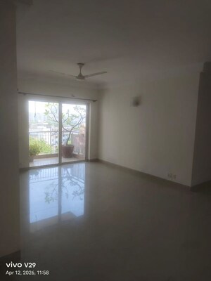 Room in 3 BHK Apartment at BPTP Freedom Park Life, Sector 57 – for Sale