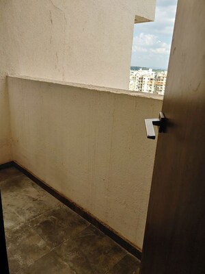 Bathroom in 2 BHK Apartment at Puranik Abitante, Bavdhan – for Rent