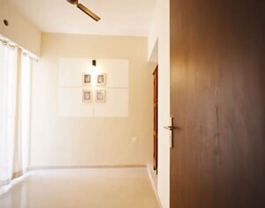 Room in 3 BHK Apartment at Noida Extension – for Sale