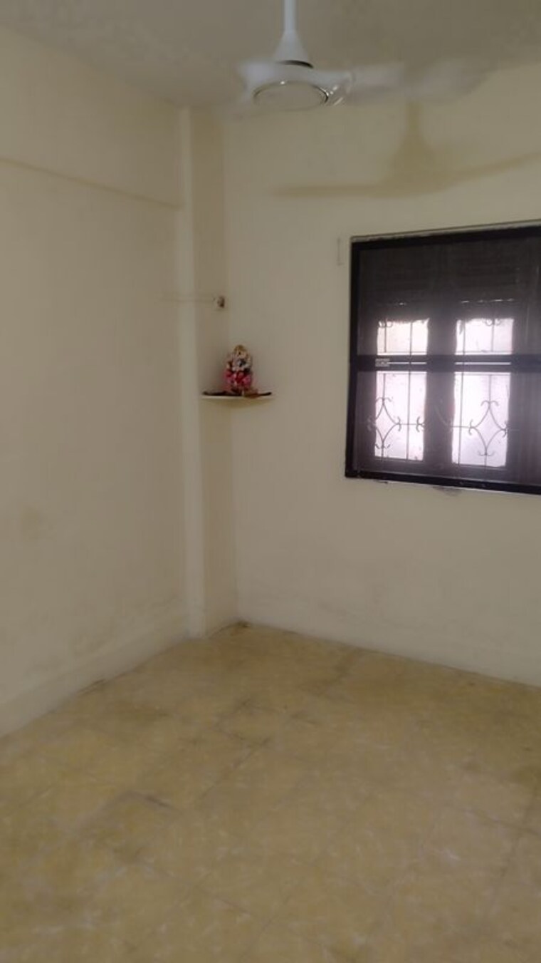 Room, dombivli west  560 Sq.Ft. Apartment In Dombivli West Thane 10289907