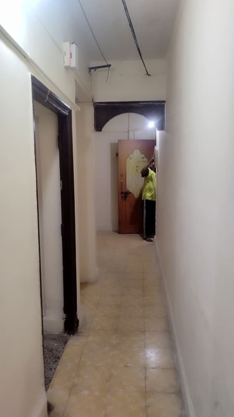 Room, dombivli west  560 Sq.Ft. Apartment In Dombivli West Thane 10289907