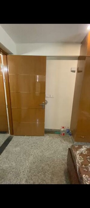 Bathroom in 1 BHK Apartment at Unitech Greenwood City Apartment, Sector 45 – for Rent