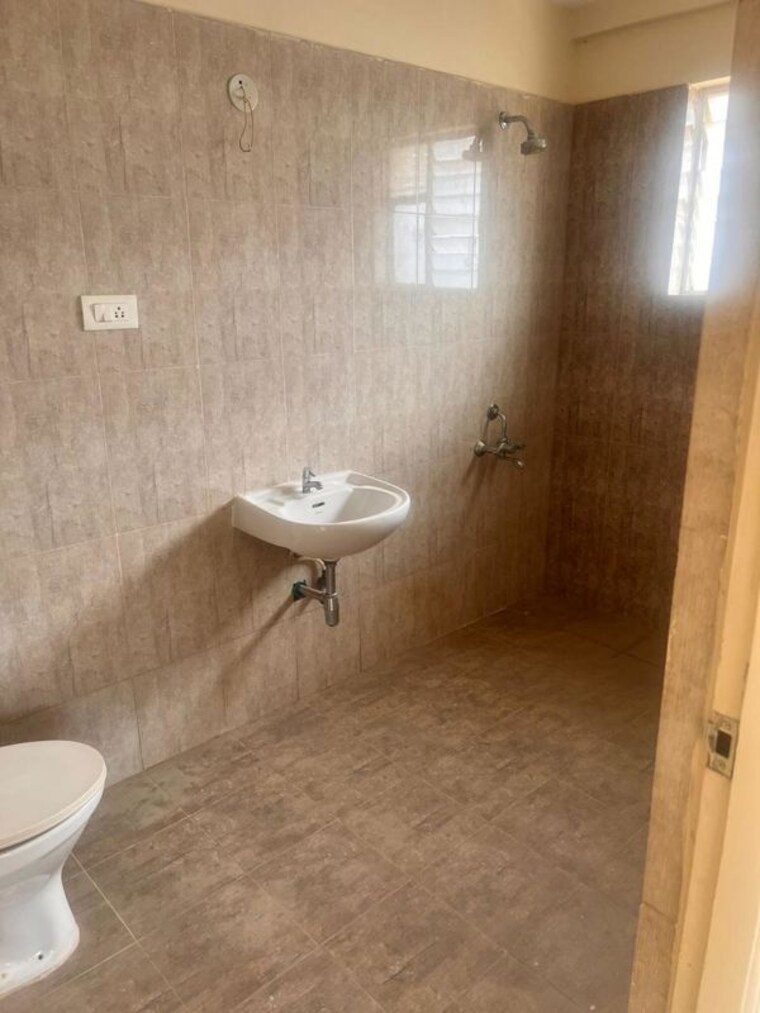 Bathroom, citrus-aries-lakeview 3 Bedroom 2233 Sq.Ft. Apartment In Jakkuru Bangalore 10289717