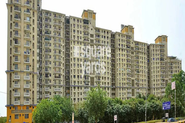 4 BHK + Servant Room Apartment For Sale in DLF Belvedere Towers