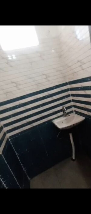 Furnished Amenities in 1 BHK Independent House at Aya Nagar – for Rent