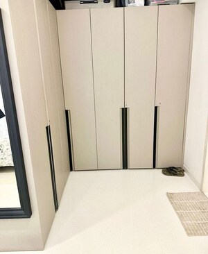 Building Lobby in 3 BHK Builder Floor at Sector 49 – for Sale