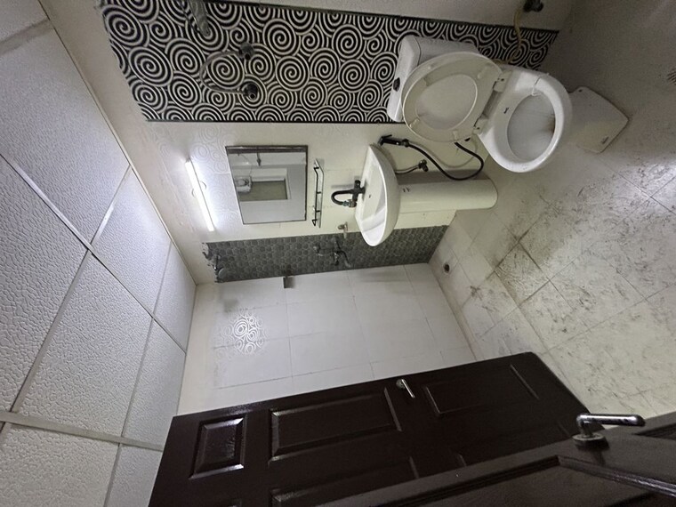Bathroom, paramount-floraville 2 Bedroom 1045 Sq.Ft. Apartment In Sector 137 Noida 10290235