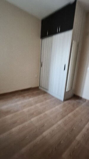 Room in 2 BHK Apartment at Tulip Lemon, Sector 69 – for Rent