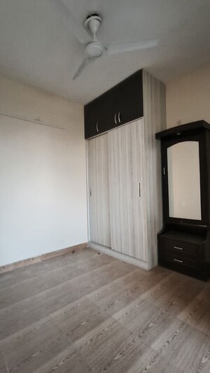2 BHK Apartment For Rent in Tulip Lemon, Sector 69