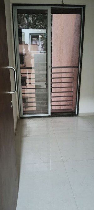 Room in 1 BHK Apartment at Shyam Vatika, Ashok Nagar – for Sale