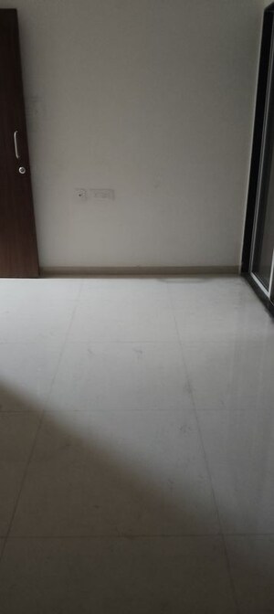 Room in 1 BHK Apartment at Shyam Vatika, Ashok Nagar – for Sale